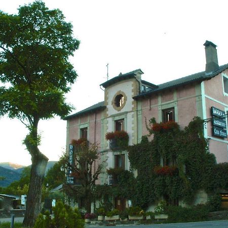 Hotel Casa Frauca Sarvise Bagian luar foto