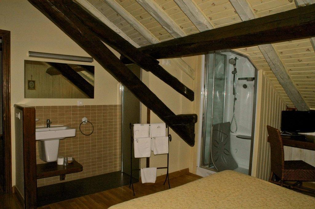 Hotel Casa Frauca Sarvise Bagian luar foto