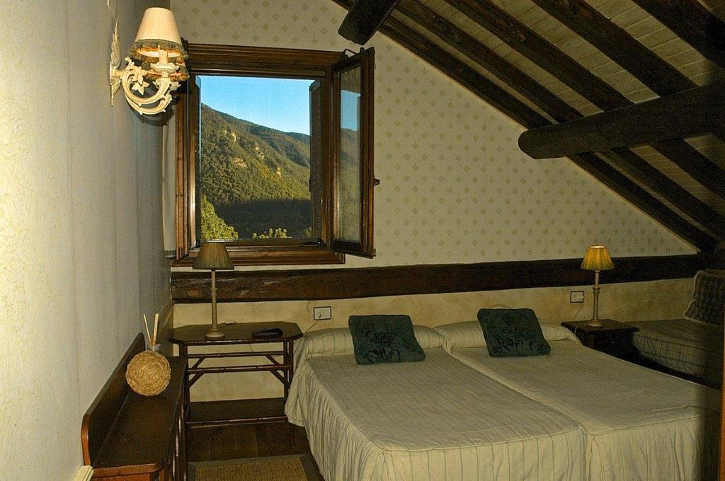 Hotel Casa Frauca Sarvise Bagian luar foto