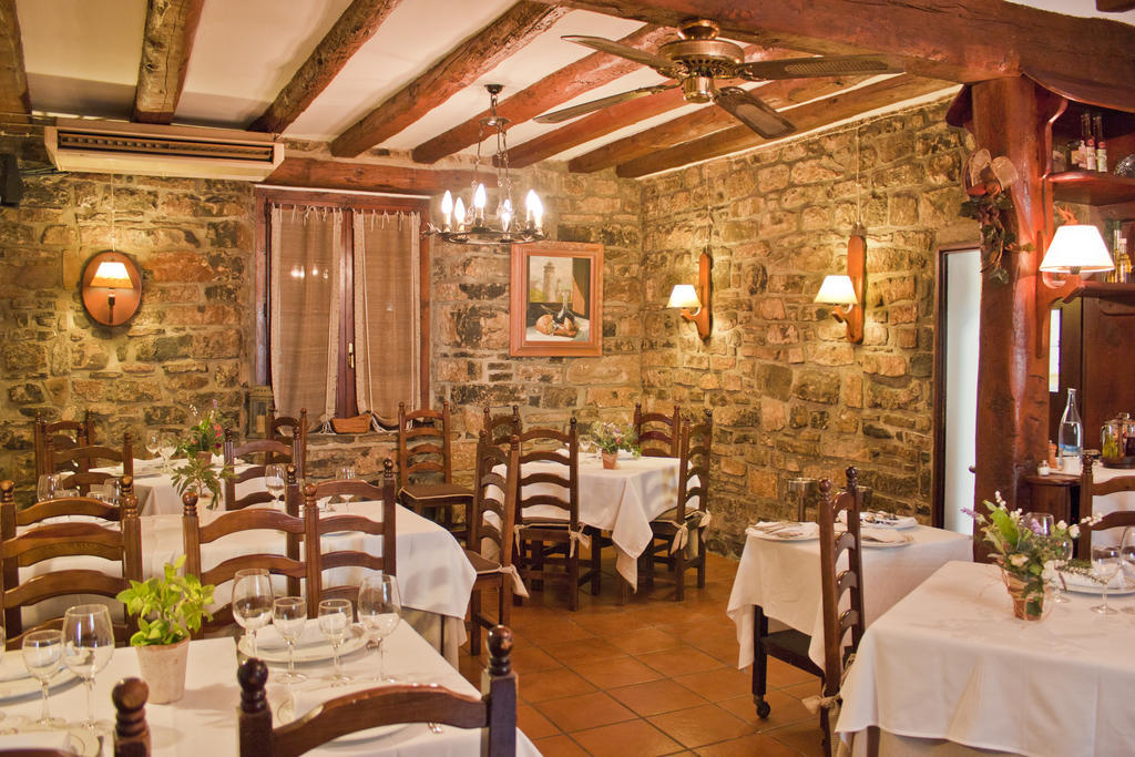 Hotel Casa Frauca Sarvise Bagian luar foto