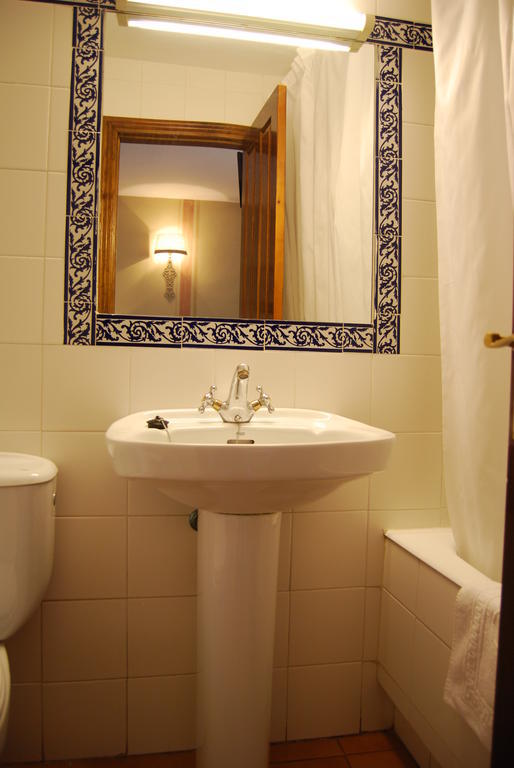 Hotel Casa Frauca Sarvise Ruang foto
