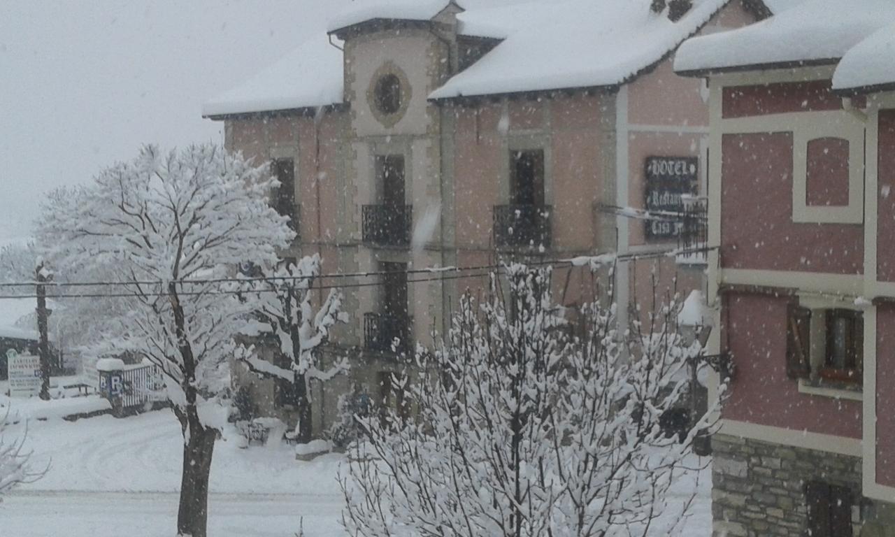 Hotel Casa Frauca Sarvise Bagian luar foto